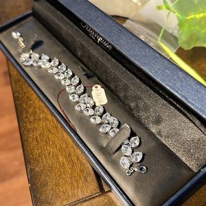 ⭐️NWT Vintage Marquise Cut Cubic Zirconia Rhodium Plated Bracelet.
